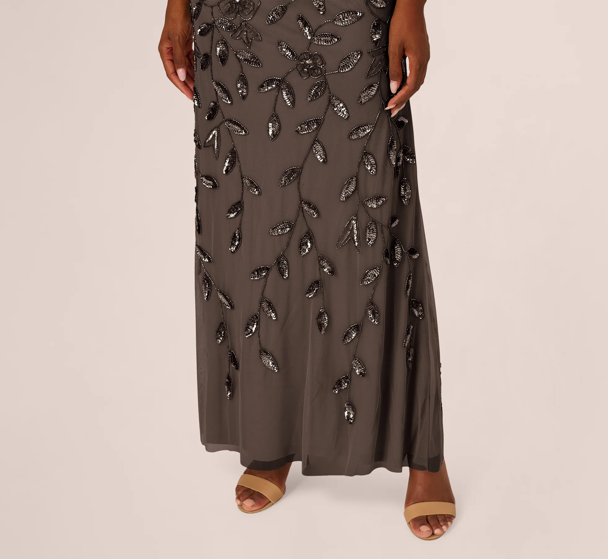 Blouson Short Sleeve Beaded Long Dress In Lead - Image 4