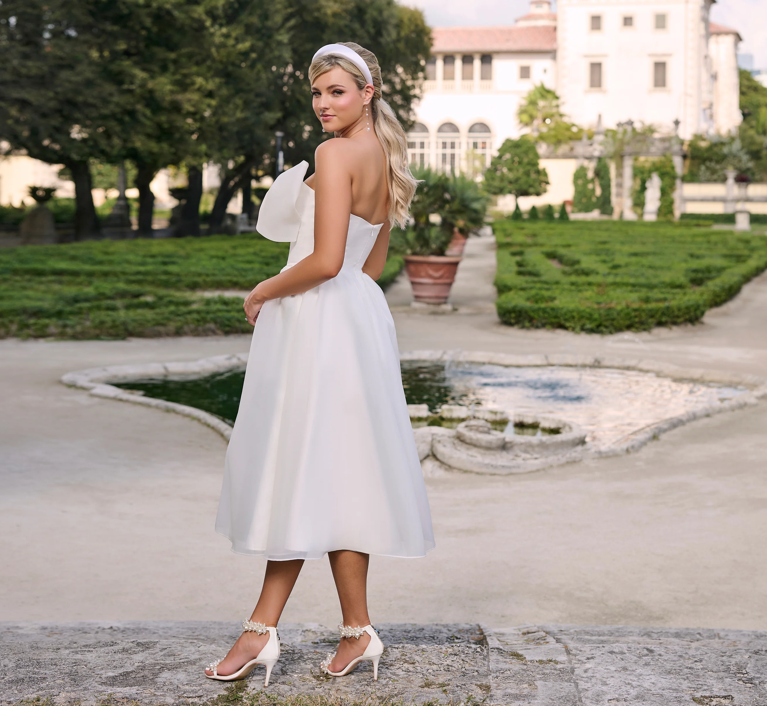 Garza tea length gown in Ivory - Image 2