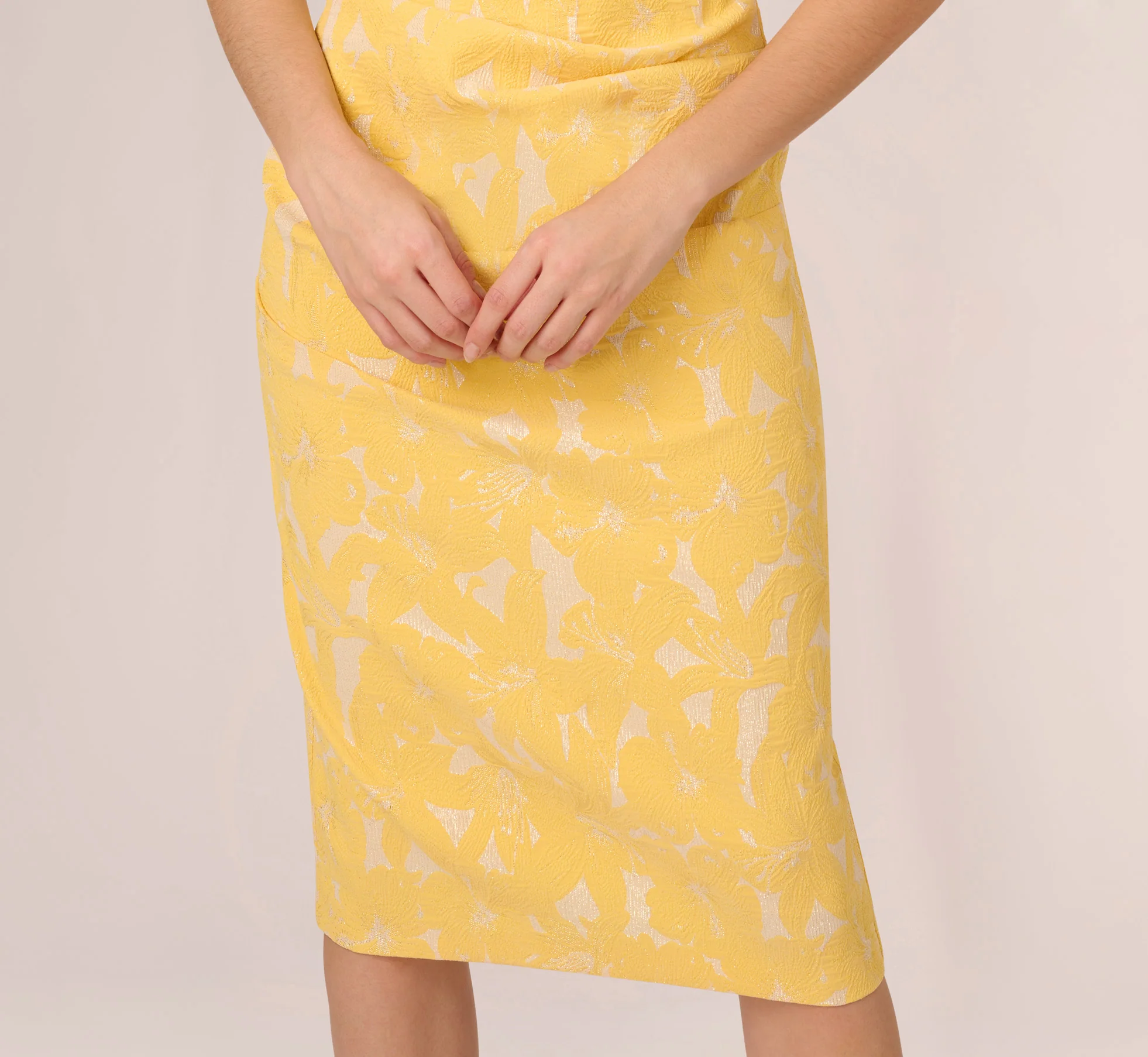 Hibiscus Jacquard Sheath Dress With Tucked Details In Sun - Image 4