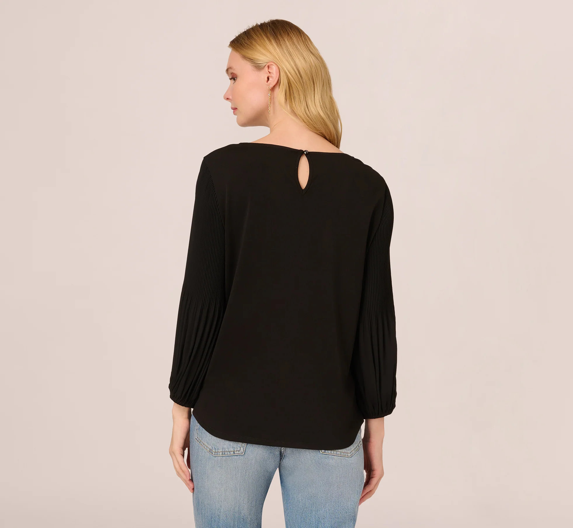 Knit Top With Pleated Sleeves In Black - Image 4