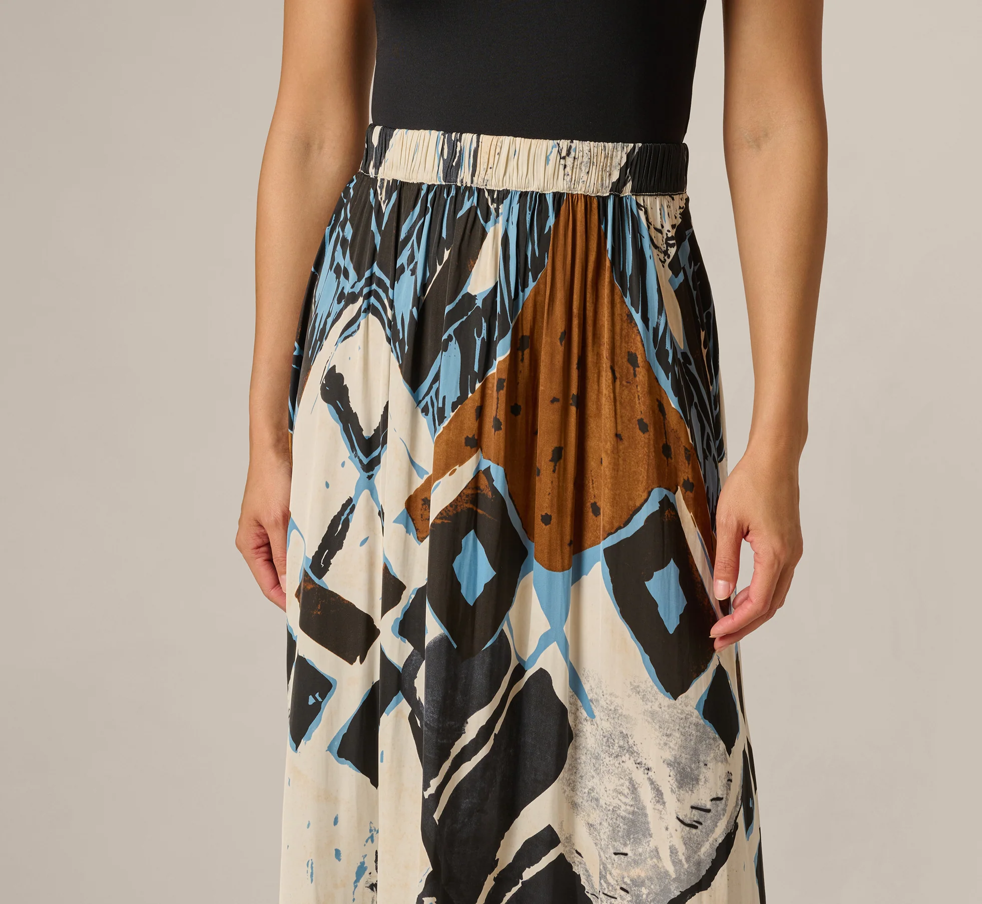 Printed Side Slit A Line Midi Skirt In Blue Diamond Tiki - Image 3