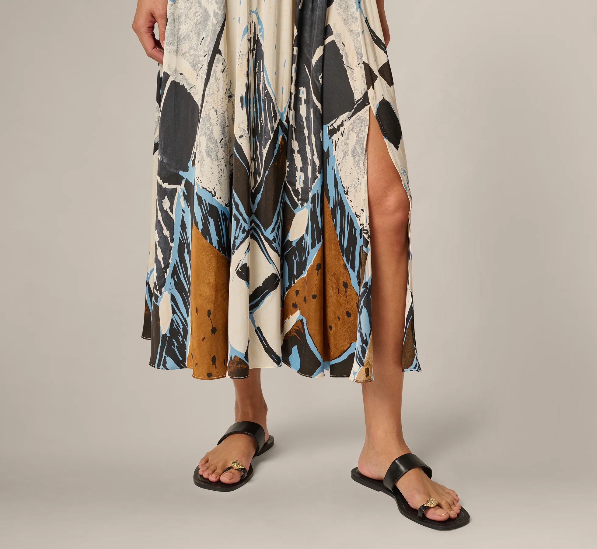 Printed Side Slit A Line Midi Skirt In Blue Diamond Tiki - Image 4