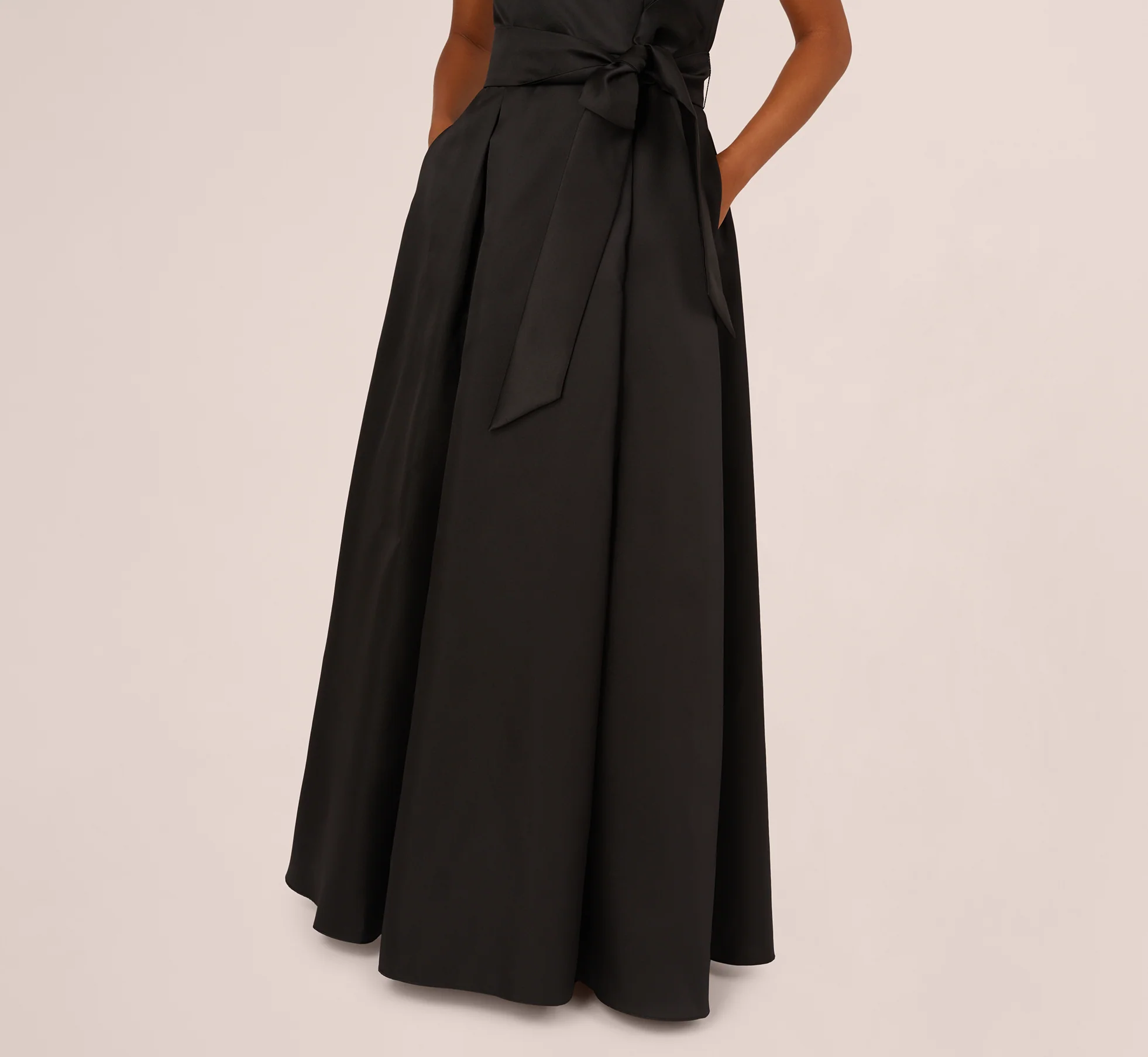 Sleeveless Queen Anne Tie Front Ballgown In Black - Image 4
