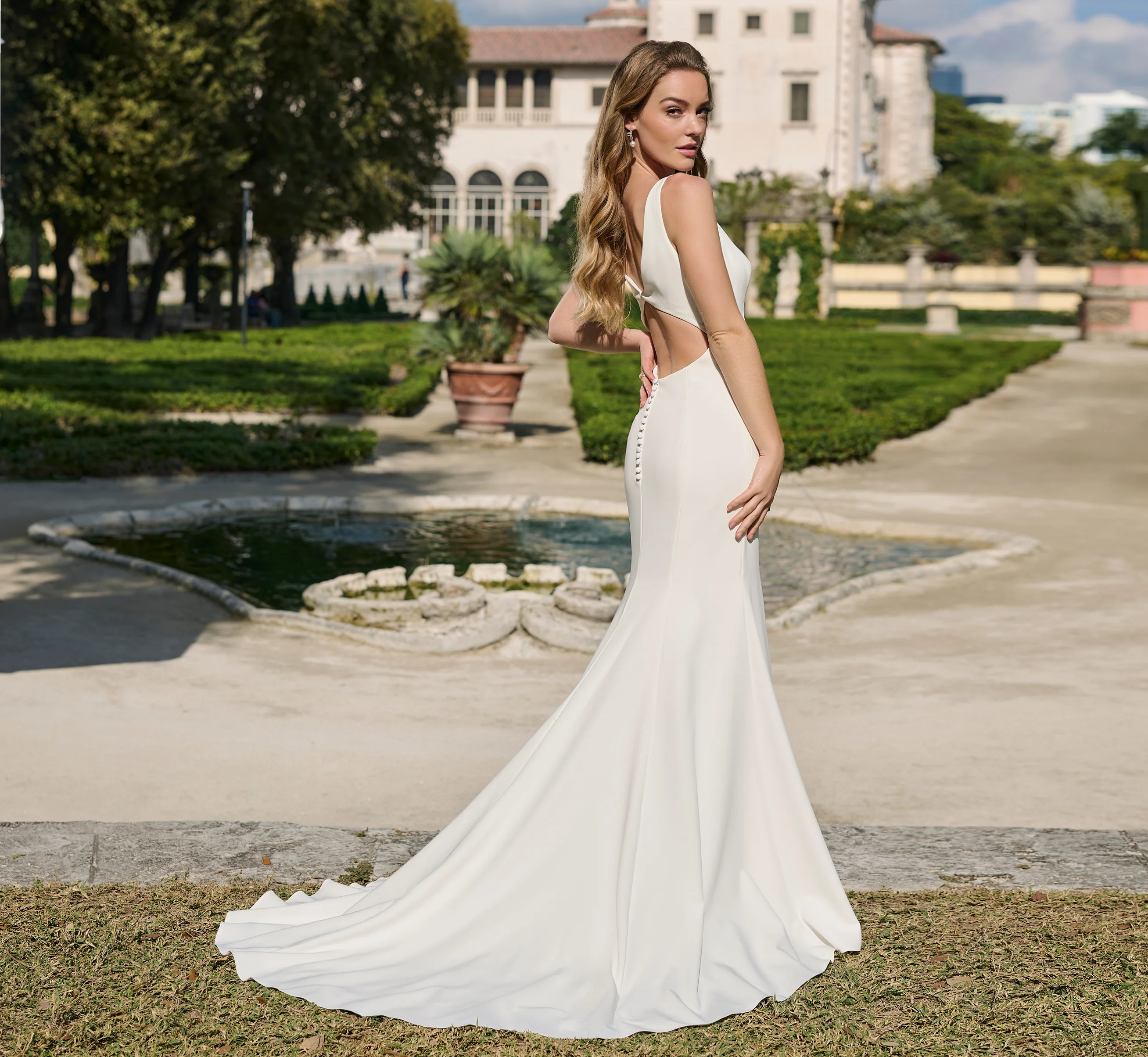 Stretch Crepe gown in Ivory - Image 2
