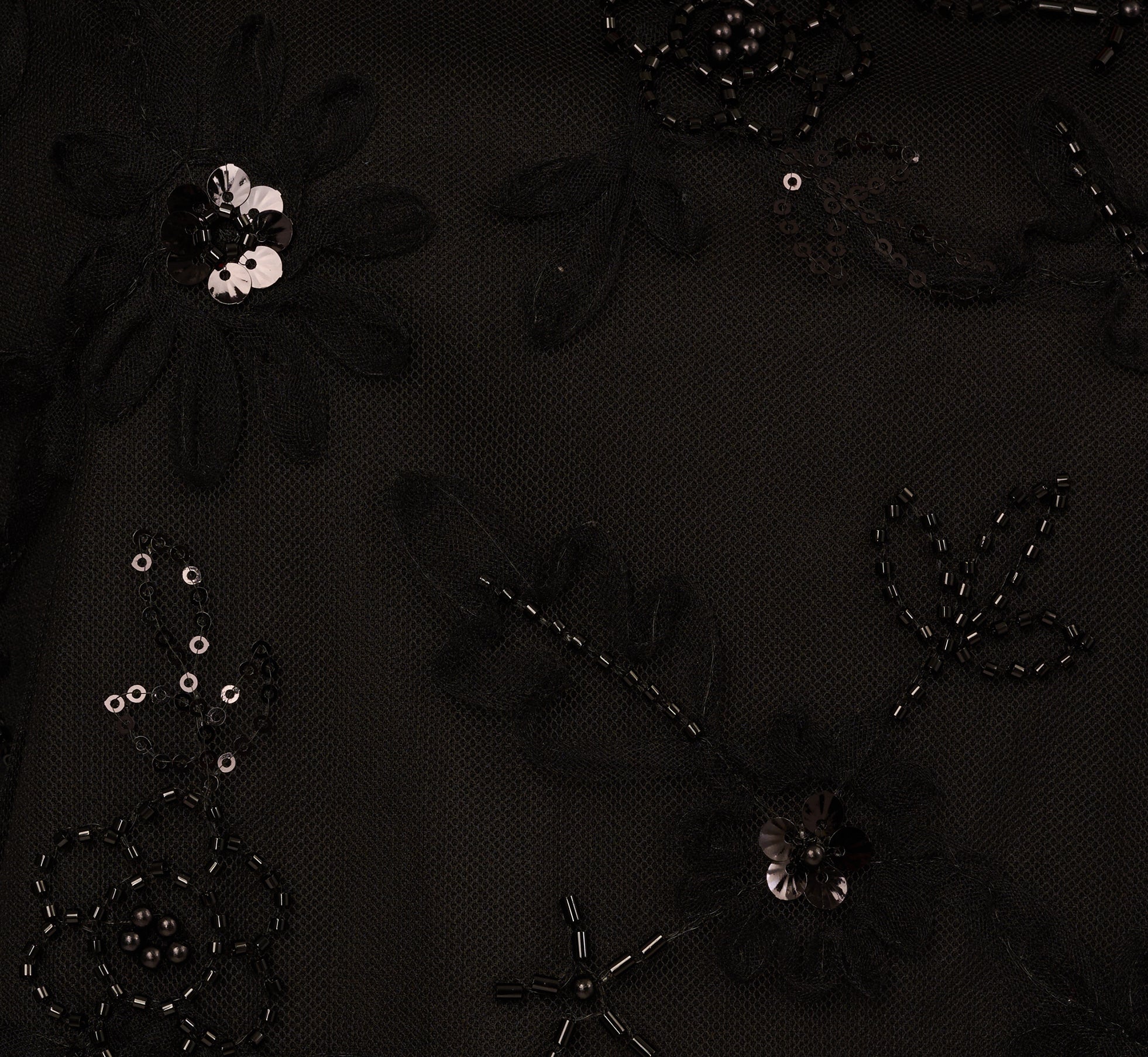 Three Quarter Sleeve Sequin Bead Top In Black - Image 7